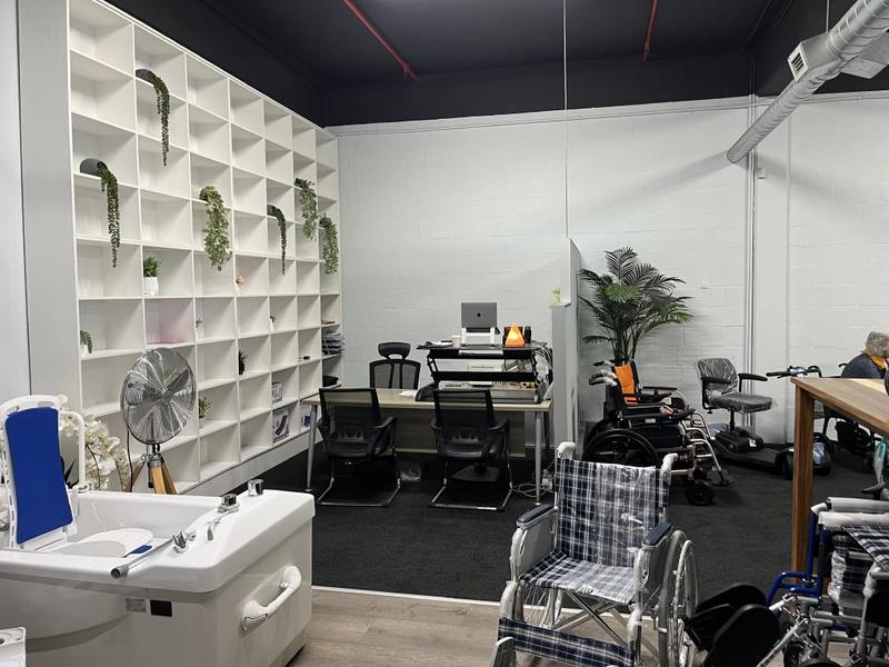 To Let Commercial Property for Rent in Paarden Eiland Western Cape